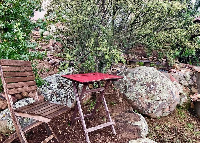 Eagles Nest Casita Luxury King Memory Foam Bed Feather Pillows & Duvet Amazing Views, Private Balcony, Great Location & Dog Friendly