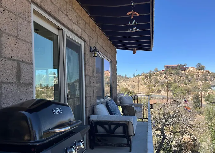 Eagles Nest Casita Luxury King Memory Foam Bed Feather Pillows & Duvet Amazing Views, Private Balcony, Great Location & Dog Friendly *